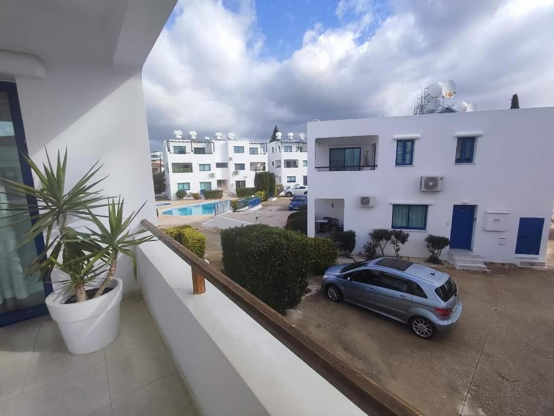 Marina Gardens Apartment Paphos Exterior photo
